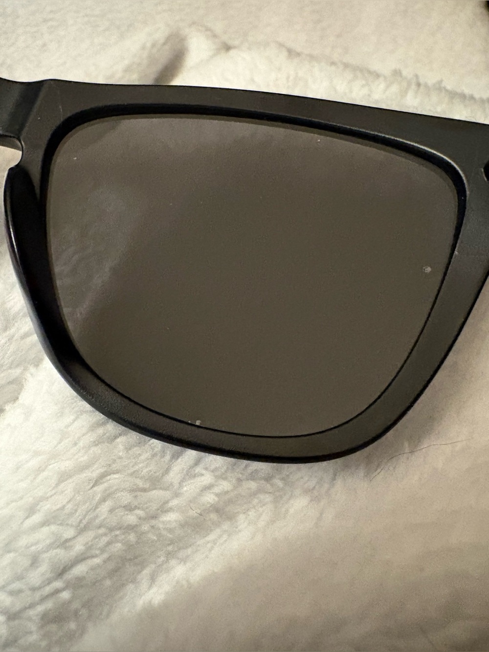 Oakley Frogskins 009245 Matte Black Frame w/Ice Iridium Lenses (Deep Blue) - Picture 8 of 11